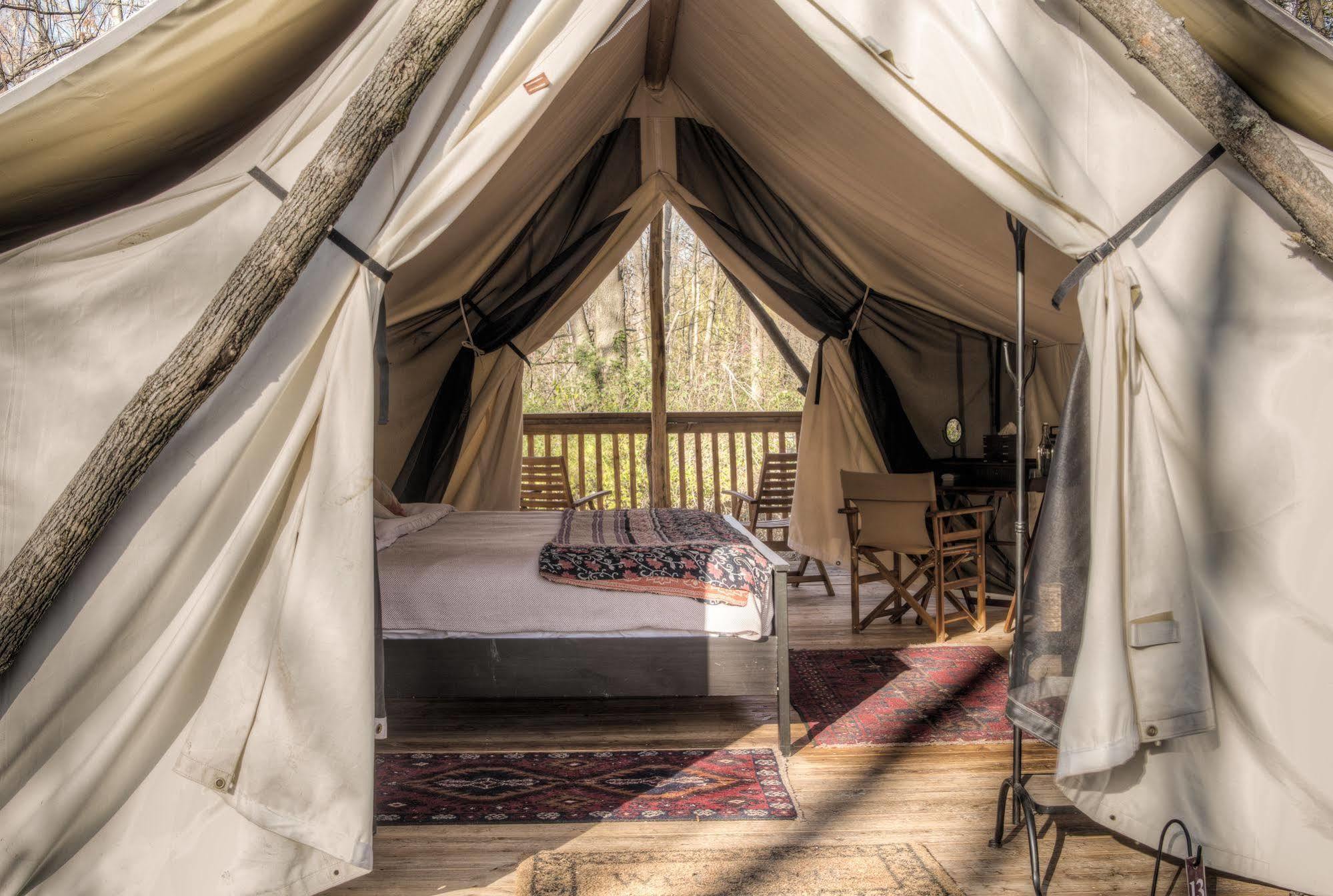 Firelight Camps Otel Ithaca Dış mekan fotoğraf