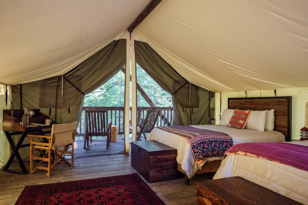 Firelight Camps Otel Ithaca Dış mekan fotoğraf